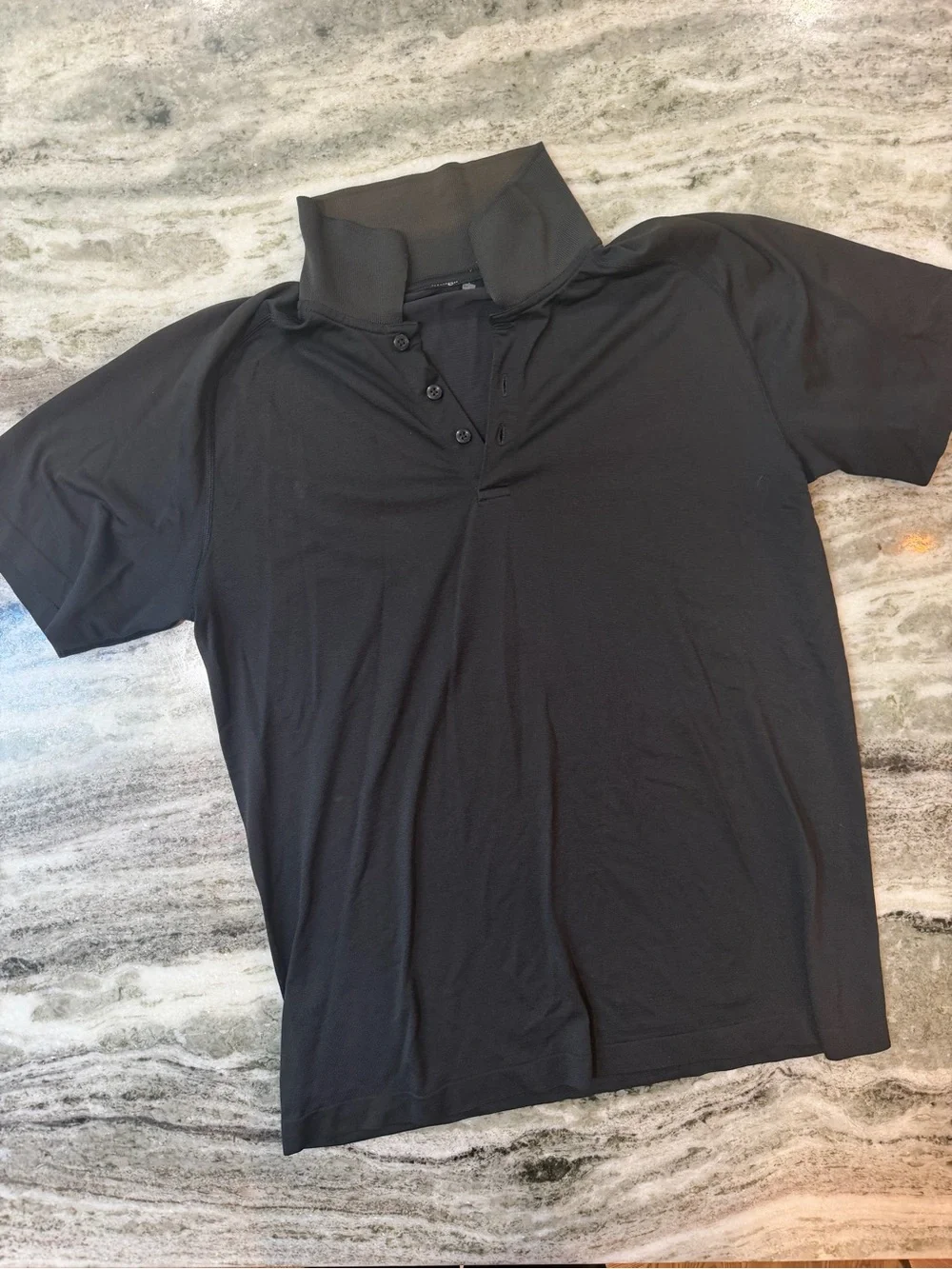 Men’s Lululemon Black Short-Sleeve Performance Polo Large